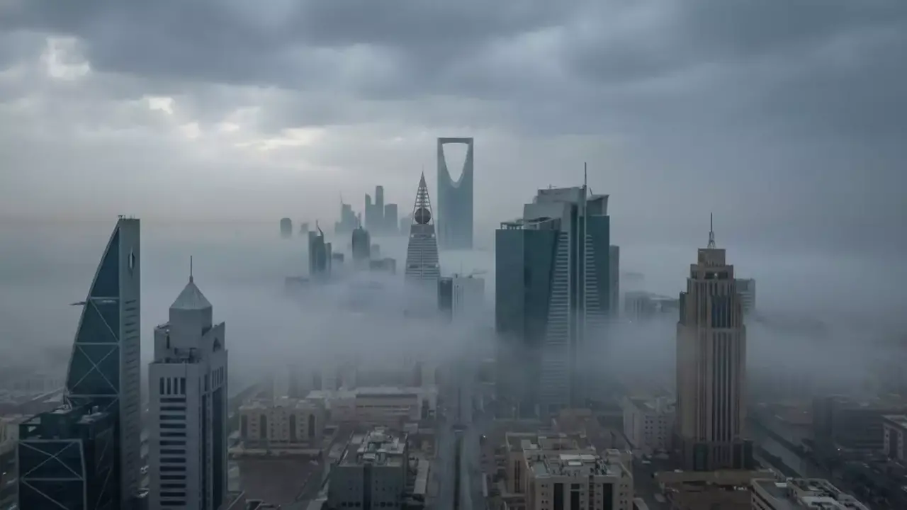 موجة برد قطبية.. تراجع درجات الحرارة إلى 5 درجات مع توقعات بأمطار غزيرة بالمملكة